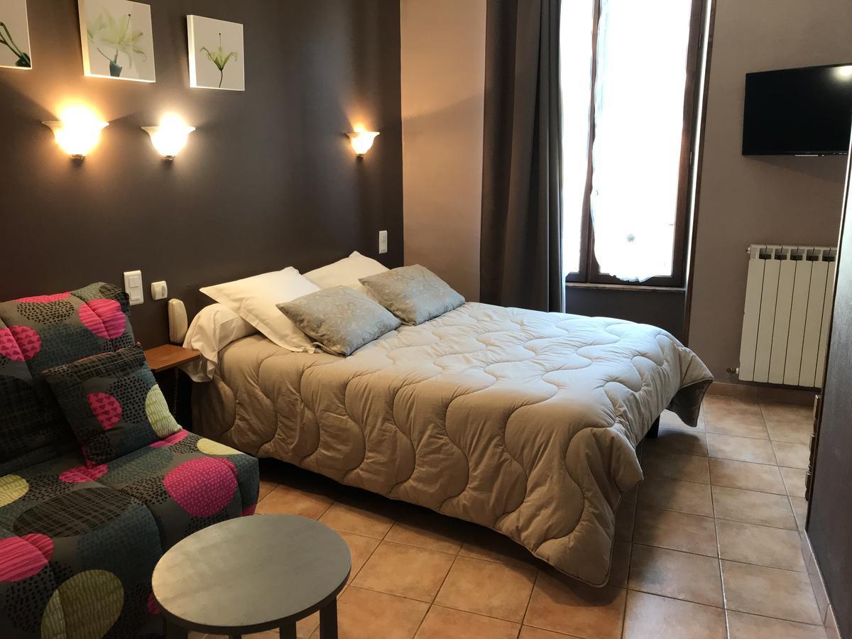 Logis Hotel Restaurant De La Paix Lodeve Luaran gambar